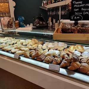 Nelli Via Veneto , La Spezia Italien